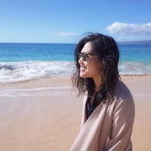 Meet your Posher, Christine